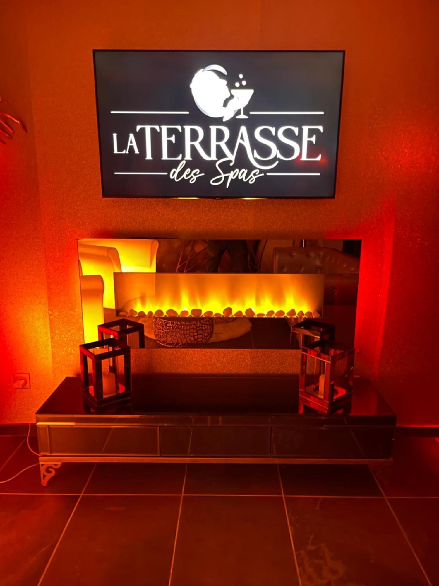 La Terrasse Des Spas - Restaurant - Institut Massage Хазбрук Екстериор снимка